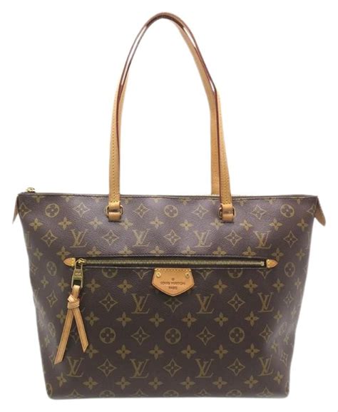 bloomsbury louis vuitton|discontinued Louis Vuitton bags 2021.